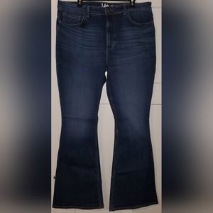 New Never Worn. Lee Heritage Slim Fit Flare High-Rise Women's Blue Jean